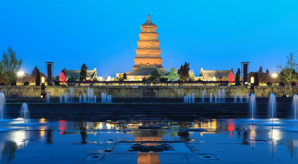 Best Tourist Attractions in Xi'an: Big Wild Goose Pagoda Square