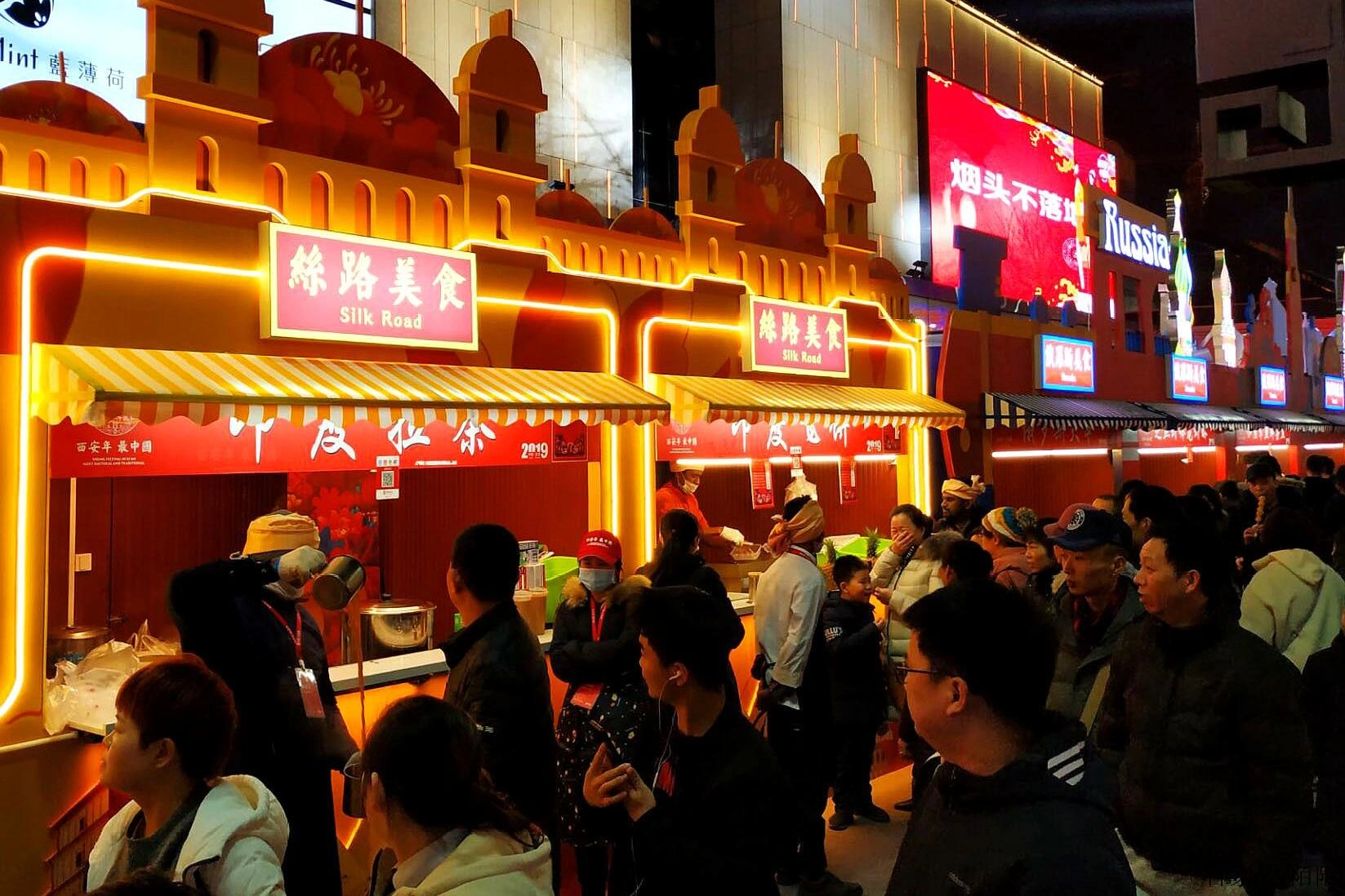 Xi’an Food Tour Must-Eat List: Roujiamo, Paomo & Liangpi — Taste 1000 Years of Flavor