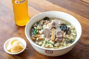 Xian What to See – Lamb Stew with Bread