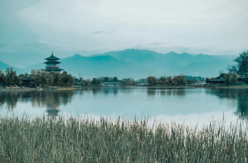 Meibi Lake — A Remnant of the High Tang Dynasty in the Xian Trip