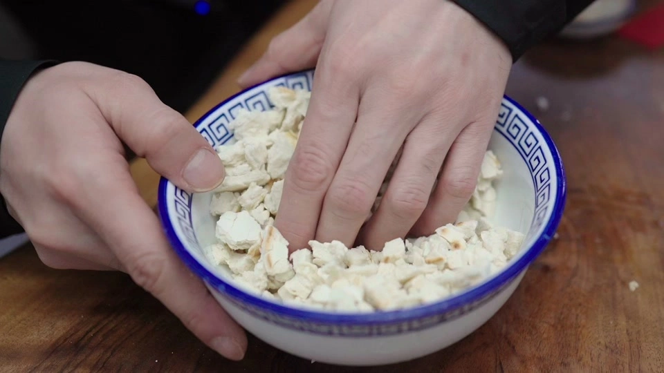 Breaking the Steamed Bun